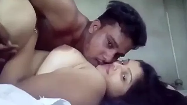 वयस्क, बड़े पैमाने पर Juggs, बड़े स्तन, बीएफ, मोटी भारतीय, बहुत बहुत बडे स्तन, देसी चूत, देसी, वापस