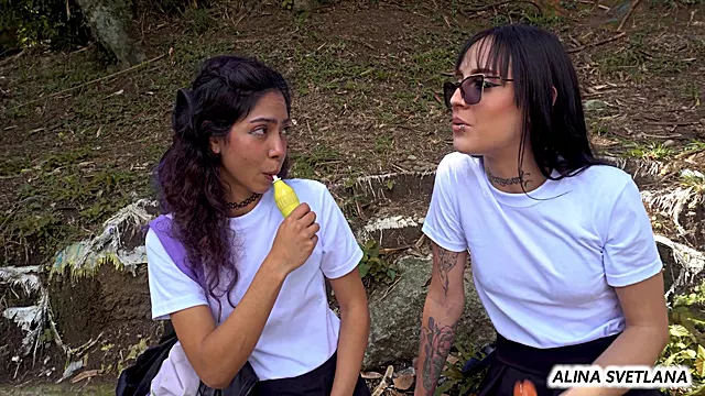Lezbi Cütlük, Calansik Kisi Amciq Yalayir, Yaşlı Am Yeme, Latinamerikali Amcıq Yalama, Lezbiyen Strapon