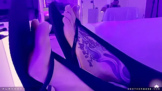 Kaki Berkulit Hitam, Celana Dalam Hitam, Stoking Hitam, Fetish Kaki, Kaos Kaki Fetish, Stocking