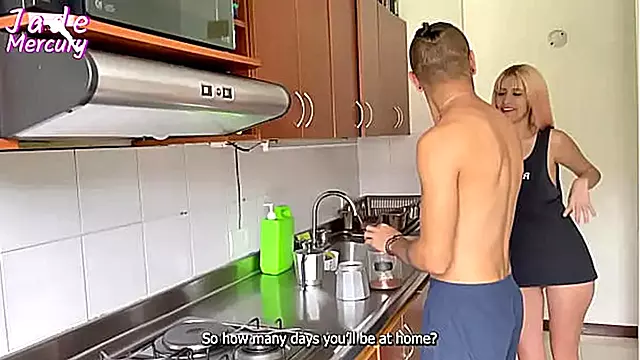 Tettona A Pecorina, Missionario Tettona, Prostituta Big Tits, Fighe Grandi, Cazzo Appogiato Sulla Figa
