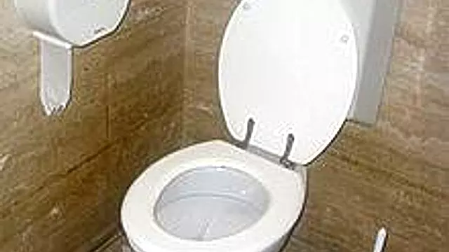 Windeln Erniedrigen, Windel Öffentlichkeit, Windel Pissen, Fetisch Pissen, Öffentlich Erniedrigt