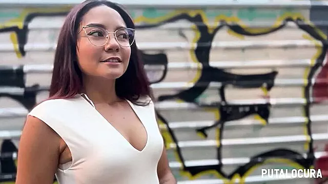 Moden Og Ung, Røv Til Mund Teen, Tatovering Store Bryster, Håndjob Cum, Sprøjt I Ansigt, Sperm I Munden