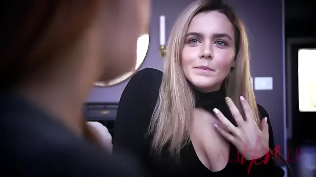 Ejaculare Feminina, Cu Mare Bruneta, Lesbiana Cu Toate Marii, Sani Mari Naturali, Blonda Tits