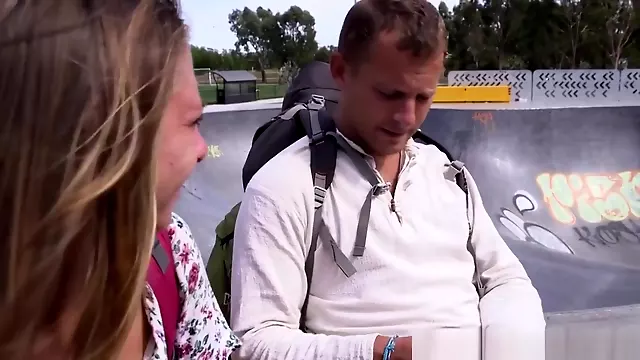 Brünette Fotze, Babe Brünette, Doggystyl Mit Brunetten