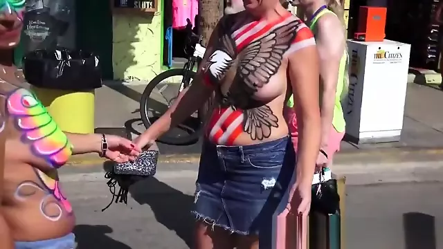 Fantasy Fest Street Flashers Uncensored 4