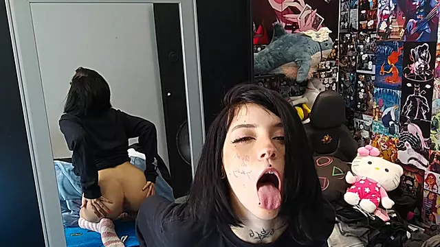 Sexy Girl Masturbates in Front of Mirror, Gets Fucked and Covered in Cum