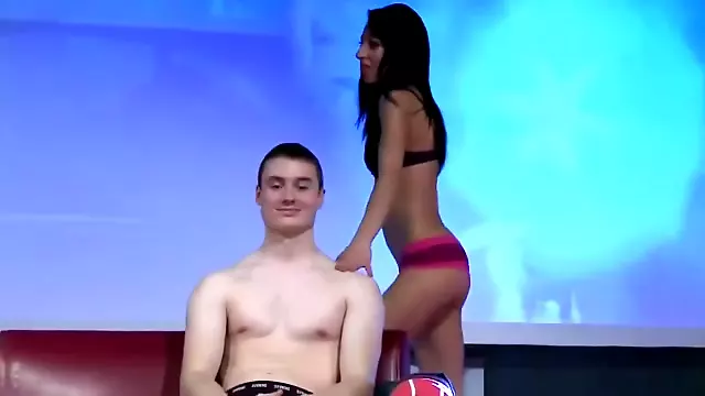 Amateur Schwanz, Teenboy Amateur, Fkk Amateure, Amateur Sex Auf Der Bühne, Amateure Striptease