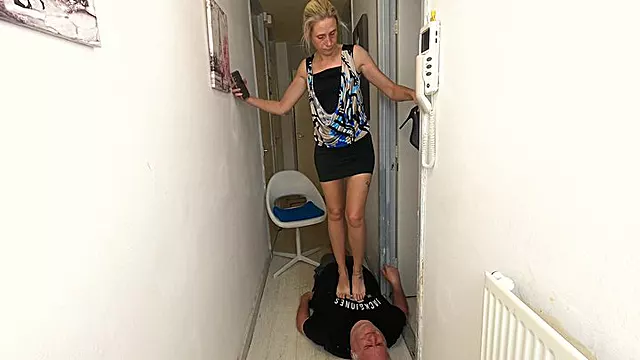 Dominazione Femminile, Lady Piedi, Dominazione Feticcio, Piedi Fetish, Feticismo Tacchi Alti