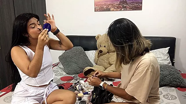 Finger-tickling, dark-hued, shaved pussy