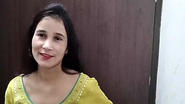 Babae Baguhan, Babaeng Na Solo, Indian Hindi Solo, Sa Banyo
