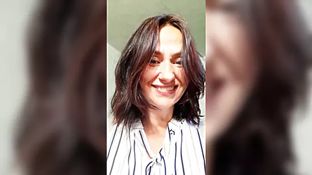 Trung Niên Vú Bự, Lồn To Nhiều Lông, Vú Bự Chân Dài, Lồn Milf Lông, Me Nga, Mẹ Ngực Lớn, Hở Vú