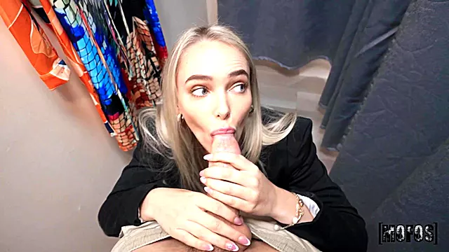 Zo Schatje Al Geil, Babe Kut, Grote Tieten Pijpbeurt, Kut Op Lul, Geile Penis, Monsterlul Kut