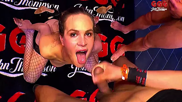 Bukkake Inculate, Calze Anale, Anale Con Tettone, Bruna Gangbang, Bruna Con Maschetina Autoreggenti