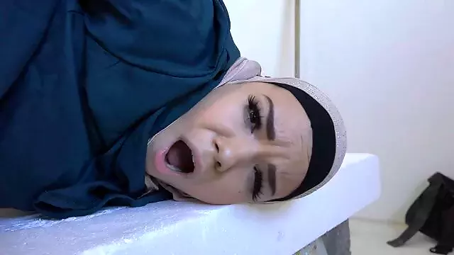 Großer Schwanz Anal, Großer, Milf Blasen, Langer Penis, Sexy Beine, Milf Größer Arsch, Mit Hijab