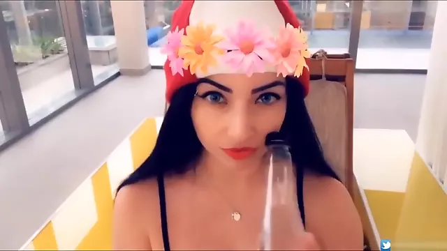 Amadoras Tetas, Punheta Solo, Punheta Com As Mamas, Peitos Grandes Masturbação Solo, Masturbação Amadora