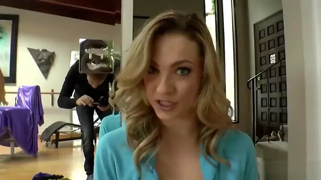 Anali Blondi, Monta Anaali, Rajua Anaali, Rocco Kova