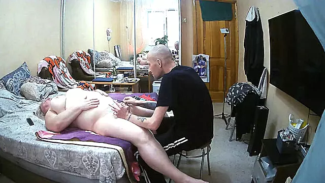 Haarige Fausten, Zu Groß, Oma Fotze, Oma Behaart Alein, Reife Haarige Fotze, Nasse Haarige Fotzen