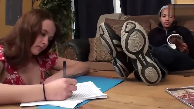 Piedi Lesbiche, Morettina Feticcio, Brunette Very Amateur, Piedini, Scolarette Lesbiche Piedi