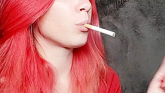Feticcio Naso, Fetish Smokinf, Smoking, Moltoanziane Fumatrici