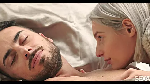عشقی خانه, میلف سفید, گائیدن زنم توست دوستم