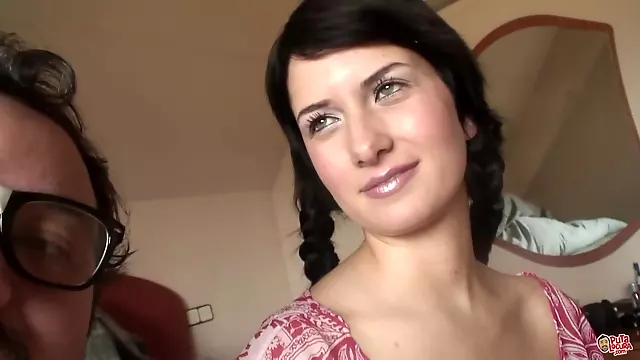 سفید خوشگل, سکسی سگی, مغازه لباس زیر, خردسال از پشت, داگی سفید, گرفتن عکس با لباس زیر, نو جوان لباس زیر