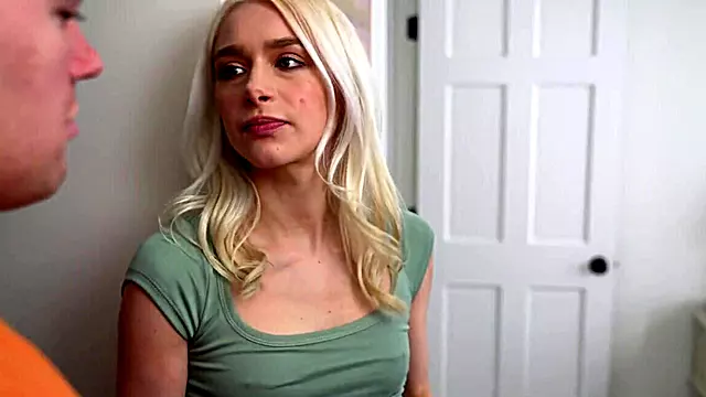Blond Pornstar, Blonde Muschi, Eigenen Schwanz Lutschen Mit Sperma, Sperma Drinnen Doggy
