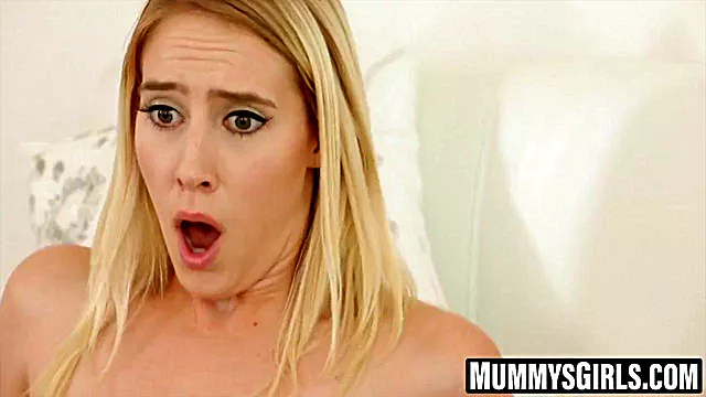 Lesbisk Med Store Patter, Blondine Onanerer, Milf Blondine, Lesbiske Slikker, Slikker Fisse