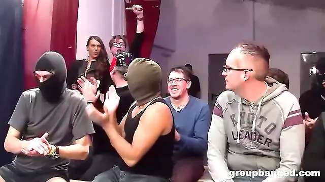 Kehlenfick, Tiefe Kehle Rauh, Doppel Hardcore, Mutter Dp, Fetisch Blowjob, Glamour Group, Es Wird Hardcore Penetriert