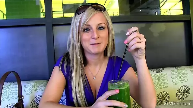 Stretching Out Her Vagina 8
