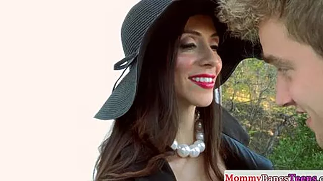 Milf, Orgije, Lizanje Picke, Liži Mi Pićku, Milf Orgije, Sledeci, Tinejdzeri Orgije, Tinejdzer Lize Picku