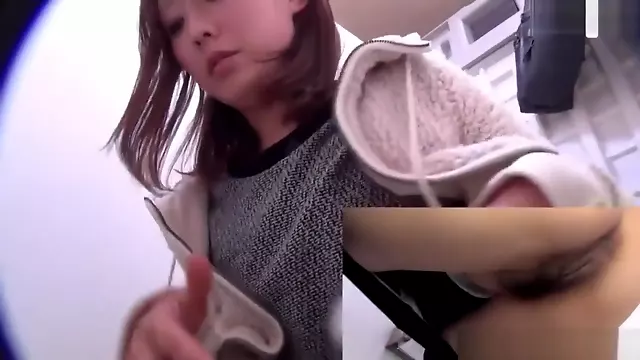 Asian Babes Caught Peeing