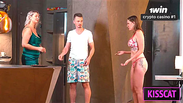 Grosser Schwanz Wichsen, Handjop Mit Grossen Titten, Reife Frauen Große Brüste Dreier