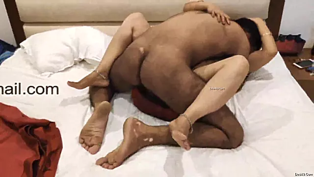 Morena Amateur, Trio Amateur, Amigas, Esposa, Esposa Gordita, Trio Esposa Gorda, Please Fuckmy Wife