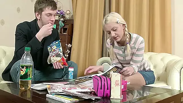 Anal Massiv, Russere Anal, Ung Anal, Klassisk Anal, Russisk Blondine, Teen Sutter Pik, Klassisk Monster Cock