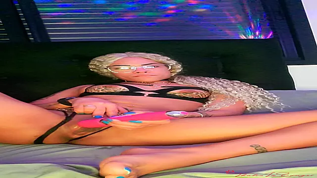 Voglia Di Cazzo Anal, Anal Solo, Blonde Solo Beautiful, Cubana, Feet Solo, Lesbian Piedi E Figa