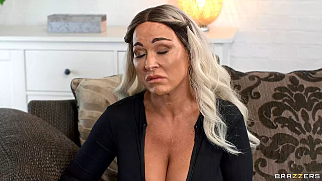 Thief Gets Caught By Therapist With Danny D, Aubrey Black - Brazzers