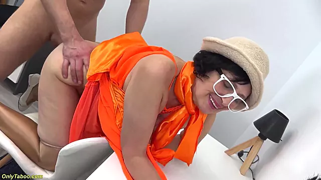 Babička Chlupatá Anál, Chlupaty Anal, Velky Penis Anal, Prsa Anal, Velký Čůrák Chlupaté, Velka Prsa Cernovlasky