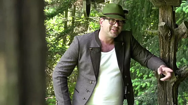 Velky Penis, Prsata Brunetka, Nevinn Bruneta, Černovláska Čurák, Brunetka S Malýma Kozama