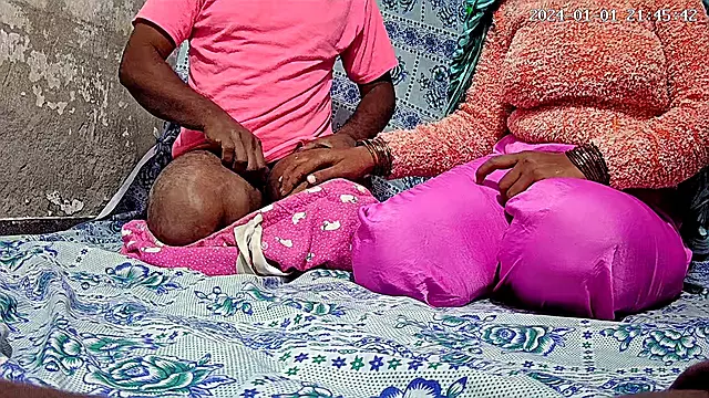 Firsting Bei Mutter, Mutter, Milf Mutti, Russische Mutter, Mutter Taboo, Mutter Braucht Fick