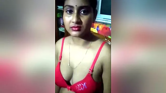 देसी सेक्सी वीडियो, हिंदी सेक्सी वीडियो, इंडियन स्तन, देसी बूब्स, हनीमुन कि रात देसी, बाहु इंडियन