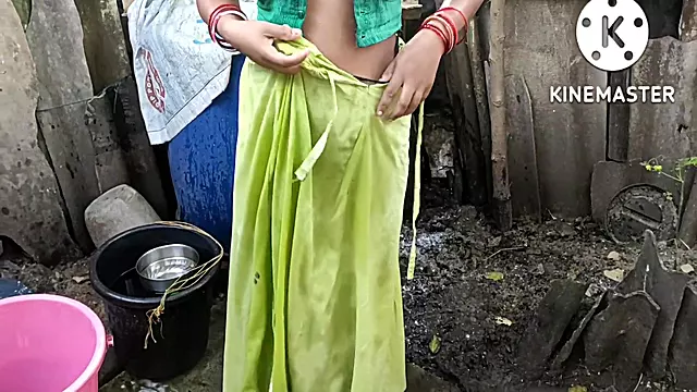 Anita Yadav Bathing Hot And Sexy Figures Beautiful Boobs