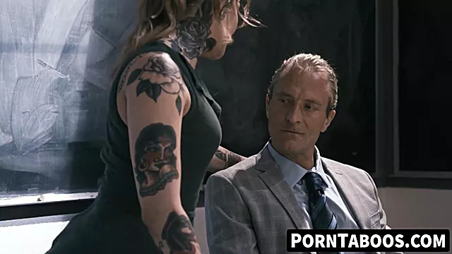 Po Sisama, Sperma Pusenje Kurca, Pu Enje Kurca Tinejdjeri, Prst U Usta, Hard Fetis, Profesorica U Učionici