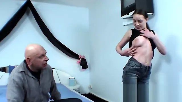 Blowjob Nahaufnahme, Teen In Den Mund Gefickt, Junge Nachbarin, Jung Blasen Alt, Amateur Dusche