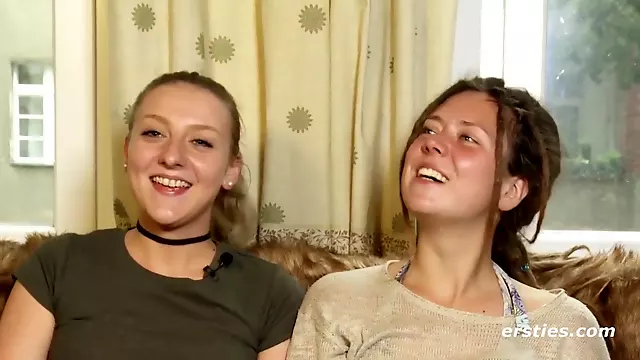 Amateur Fotze, German Blond, Brünette Babe, Fotze Fingern, Lecken Deutsch, Deutsche Fotze, Bekommt Die Muschi Geleckt