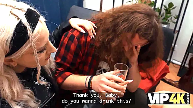 Plavuse Amateri, Amater Escort, Tetovirana Amateri, Amater Grudi, Guzata Plavuaa, Varanje, Moja Devojka I Stranac