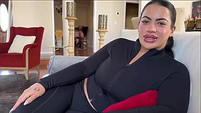 Milf Store Pupper, Trekant Store Pupper, Finger I Rumpa, Lesbisk Fingring, Threesome Lesbisk