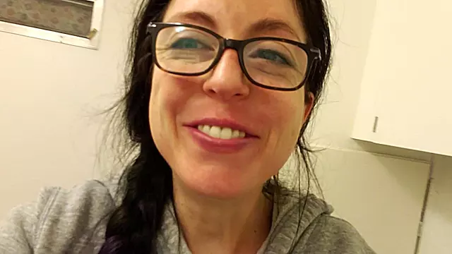 Amateur Badezimmer, Amateur Dicker Arsch, Amateur Pissen, Milf Größer Arsch, Big Tits Brille Dicker Arsch