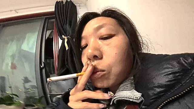 4K martina smokes to relieve stress