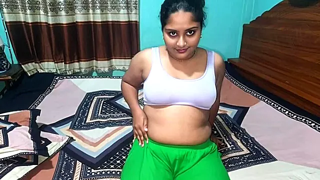 Deshi Hot Bowdi Sex Videos in Home in Village Part 01