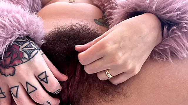 Outdoor Pussy Eating Instructions
